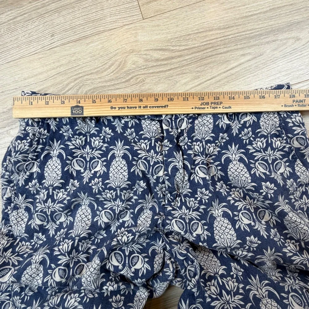 J‎ McLaughlin Men's Linen Shorts Size 38 Navy White Pineapple Print Casual